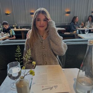 Meet your Posher, Ceca